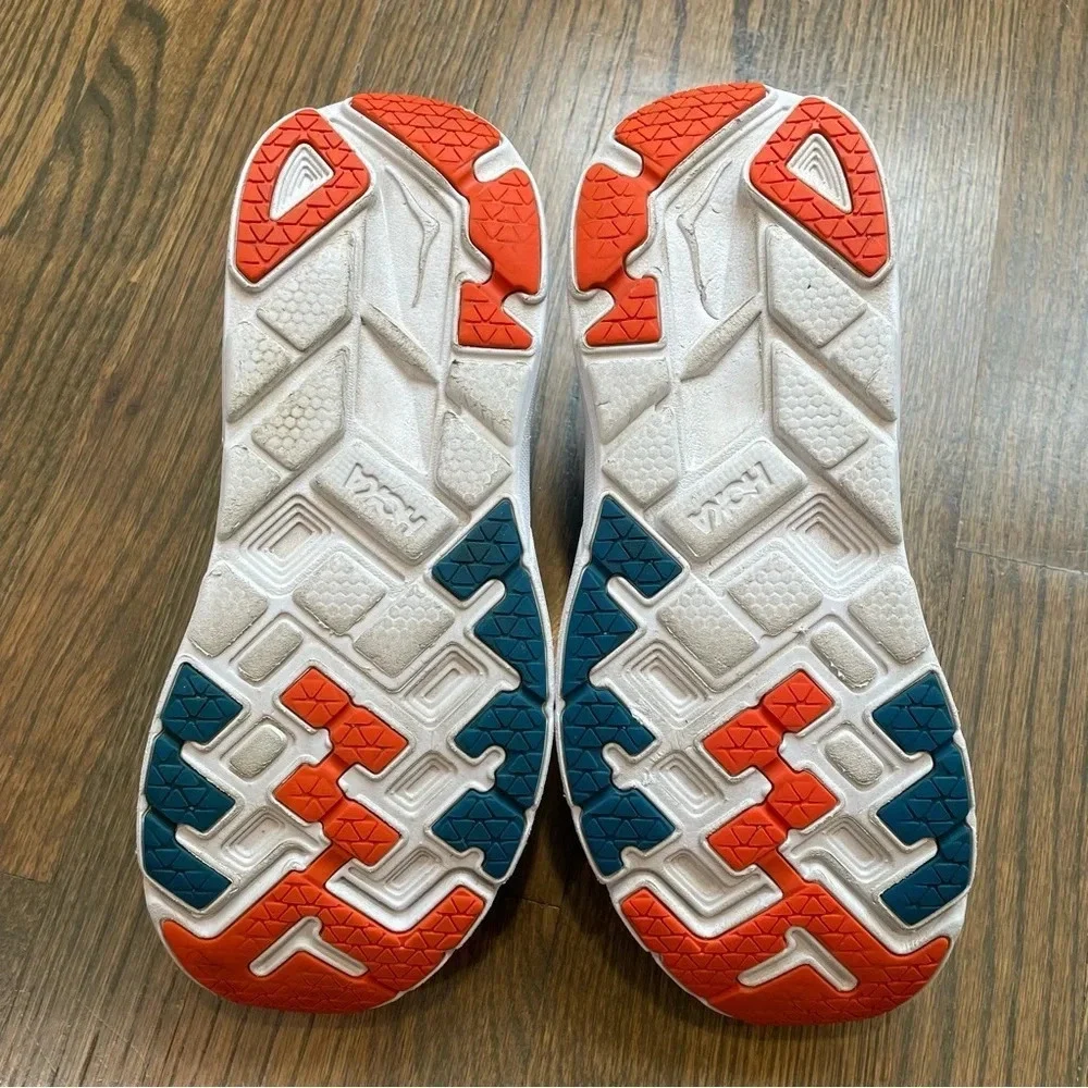 Hoka Clifton 5 in Frost Gray/Ebony Shoes Mens Size 9